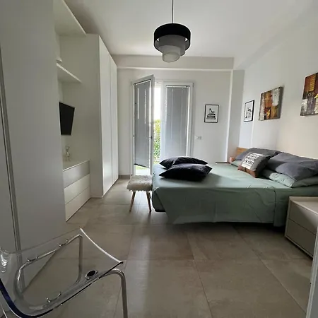 Maison Al Confine Con Dei Marmi Apartmán *