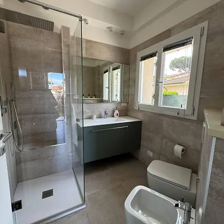 Maison Al Confine Con Dei Marmi * Cinquale